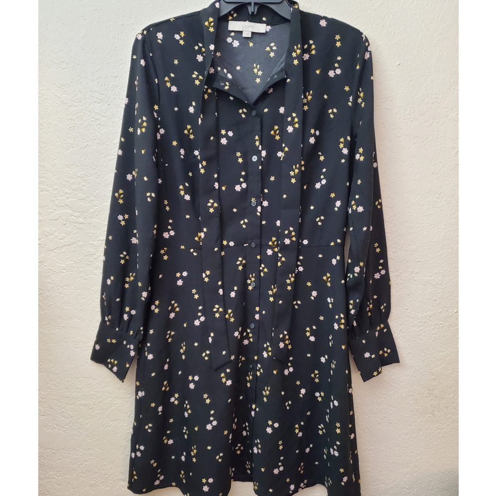 Loft Long Sleeve Floral Dress size 6 tall